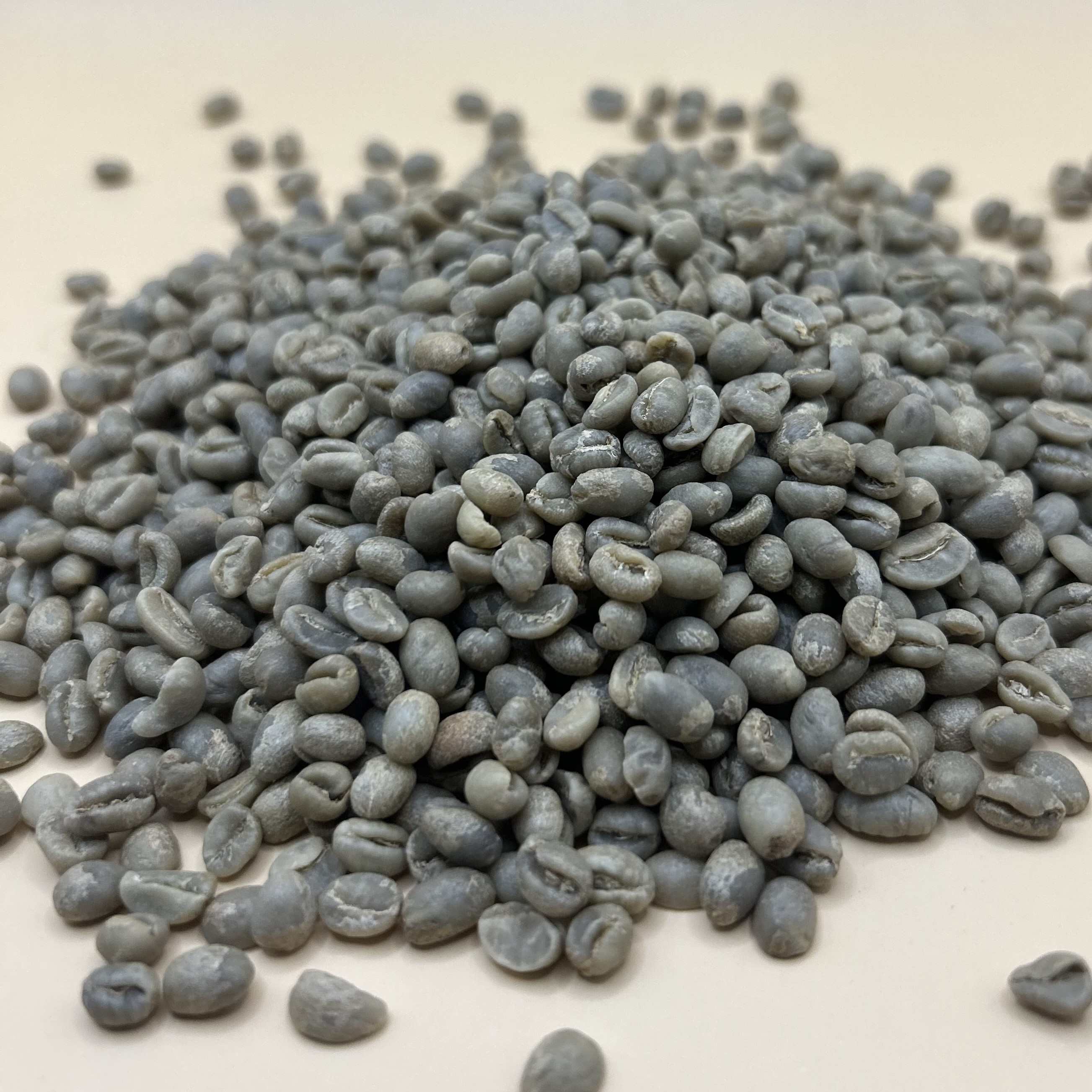 Rwanda: Organic Kawa Yacu Peaberry, Karongi District RWANDAPB